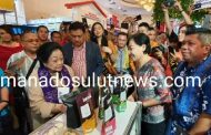 Presiden RI Ke-5 Megawati Sukarno Putri Kunjungi Stand Pemkot Manado di Sulut Expo