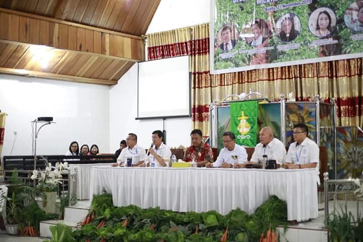 Gubernur OD Bersama Wali Kota Vicky Lumentut Hadiri Konven Pelsus Laki-Laki GMIM