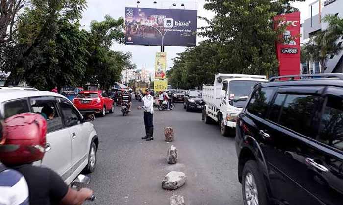 Dishub Manado Support Penuh Kepolisian. Ikut Bantu Tertibkan Lalin