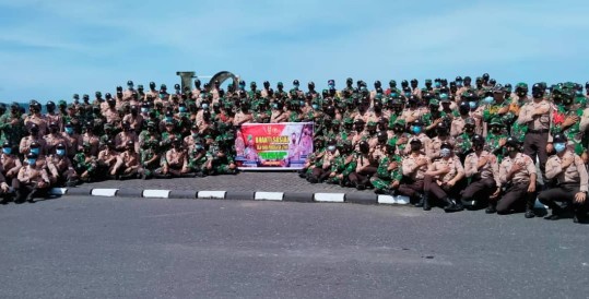 Polres Minsel dan Secaba TNI AD Rindam XIII/Mdk Gelar Bakti Sosial