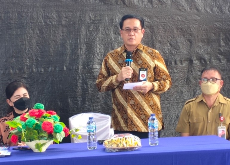 dr. H. Zamhir Setiawan Buka Sosialisasi Cegah Stunting di Minsel
