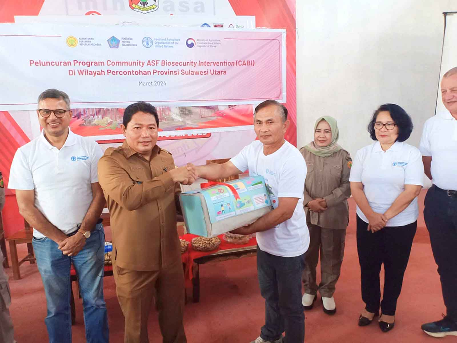 Hadiri Launching Program CABI Kementerian Pertanian, Bupati Kumendong: Pengelolaan Peternakan Babi Lebih Modern