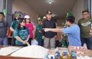 Pastikan Ketersediaan Pangan Jelang HKBN, Bupati FDW Sidak Pasar 54 Amurang