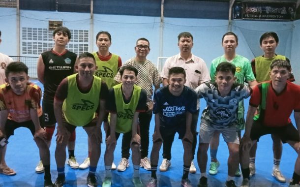 Jelang Persiapan Menuju Powarnas Kalsel, Tim Futsal PWI Sulut Terima Wejangan Dari Bung Ropan ﻿