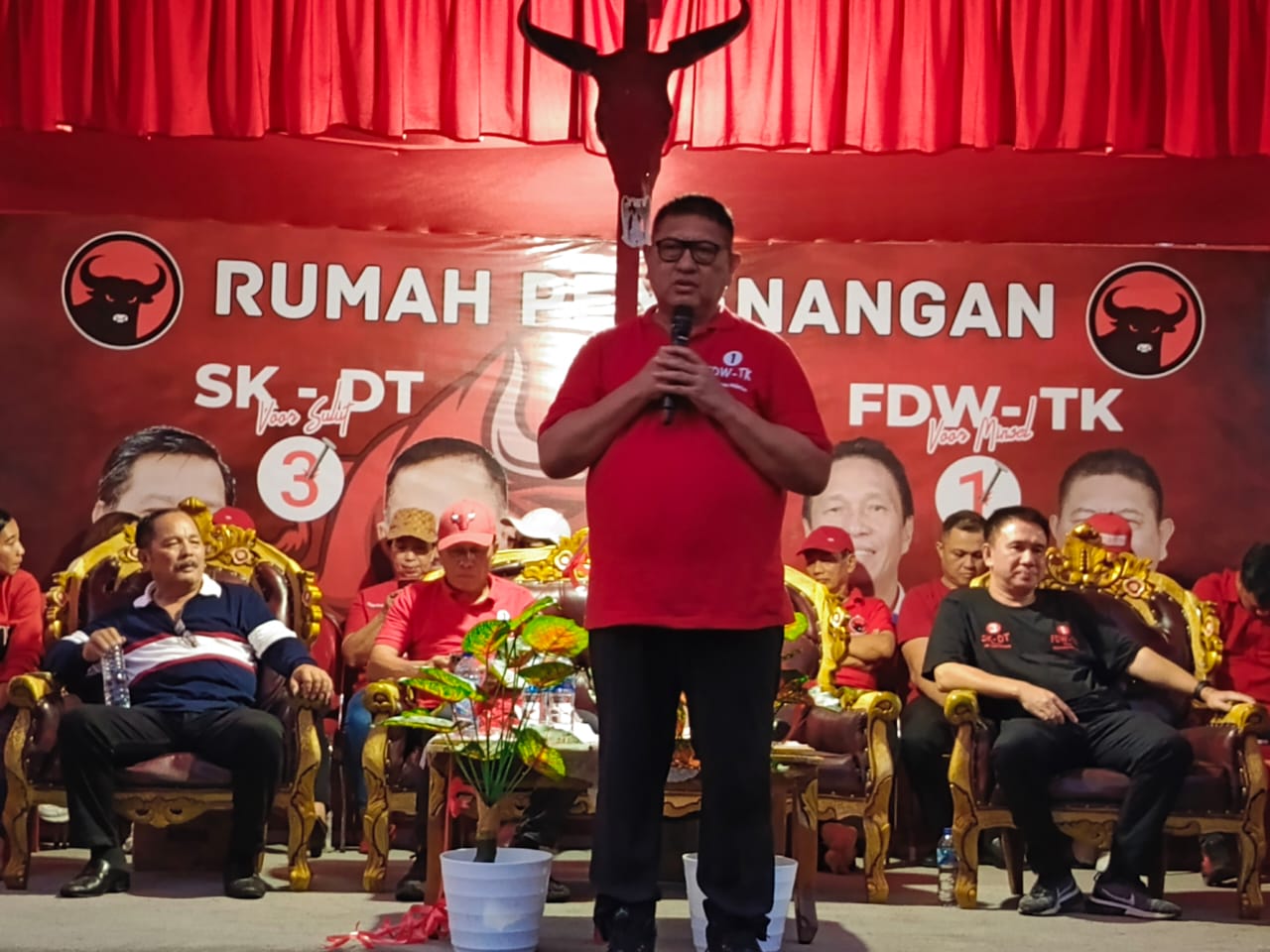 FDW-TK Hentikan Orasi Saat Adzan, Warga: Adab Lebih Tinggi Dari ilmu