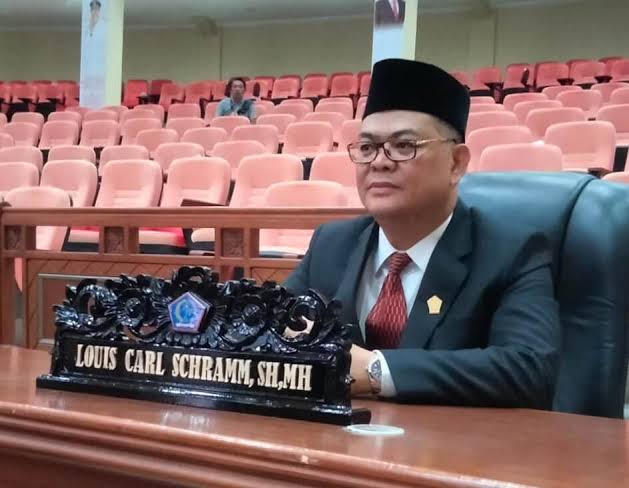 Louis Schramm Jabat Ketua Fraksi Gerindra DPRD Sulut