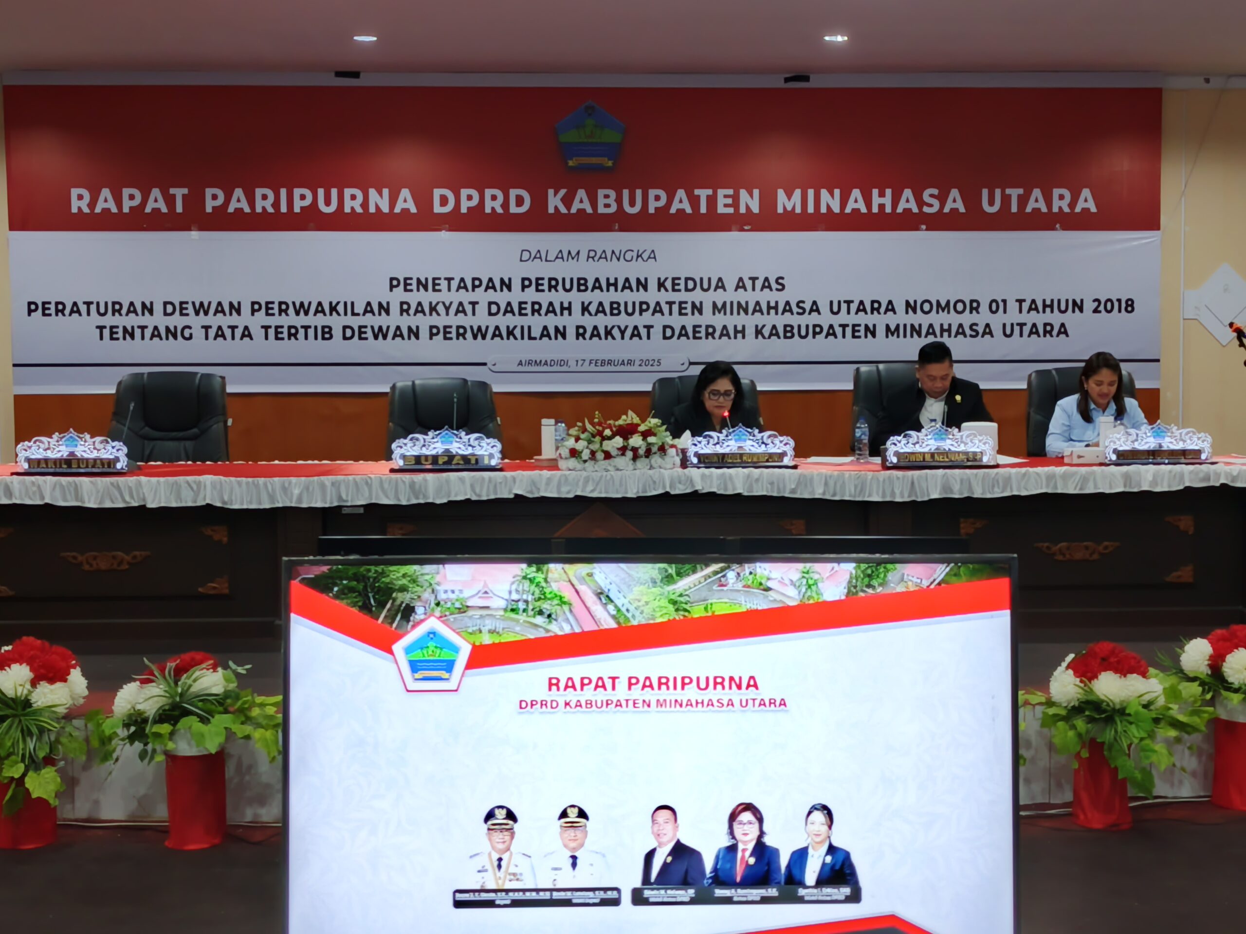 VAR Pimpin Paripurna Penetapan Peraturan Tatib DPRD Minahasa Utara