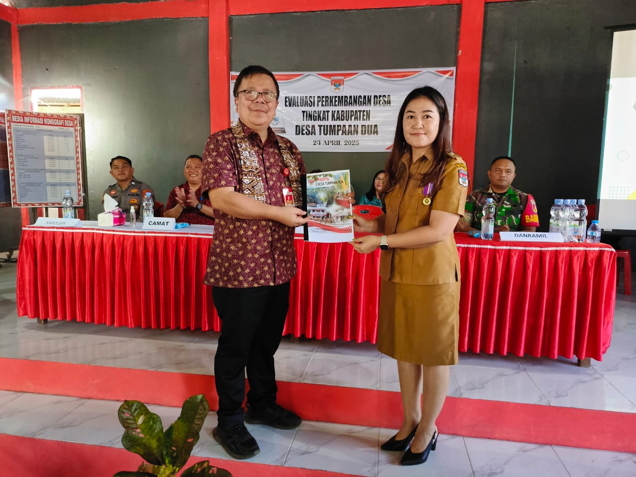 Evaluasi Perkembangan Desa, Tim Epdeskel Apresiasi Kesiapan Pemdes Tumpaan Dua