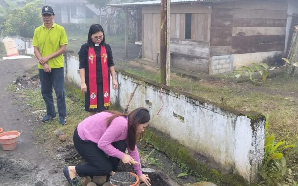 Realisasikan Anggaran Tahun 2025, Pemdes Poopo Barat Bangun Jalan Paving Stone