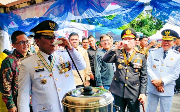 Gubernur dan Kapolda Sulut Mampir ke Booth PT MSM-TTN, Cicipi Susu Kambing ‎
