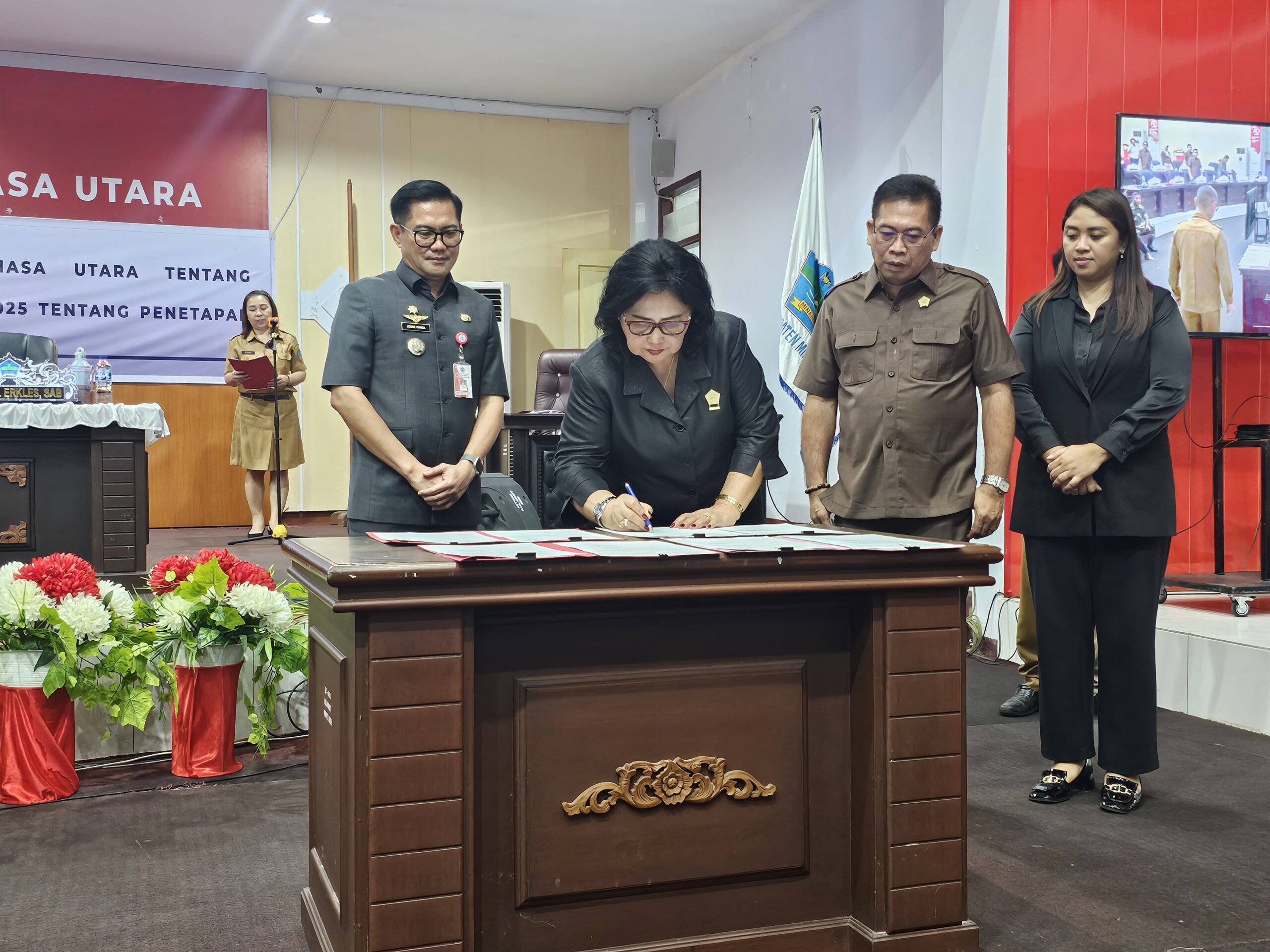 Dihadiri Bupati JG,‎VAR Pimpin Dua Agenda Paripurna