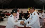 Desa Tumpaan Dua terima Penghargaan dari Bupati Franky Wongkar
