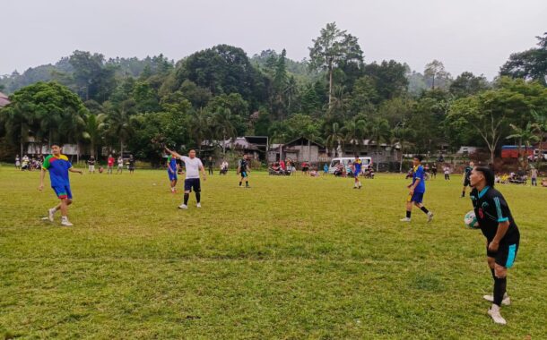 Tumbangkan Jaga VII, Tim Jaga VIII Siap Melangkah ke Babak Final Semi Futsal Desa Lelema