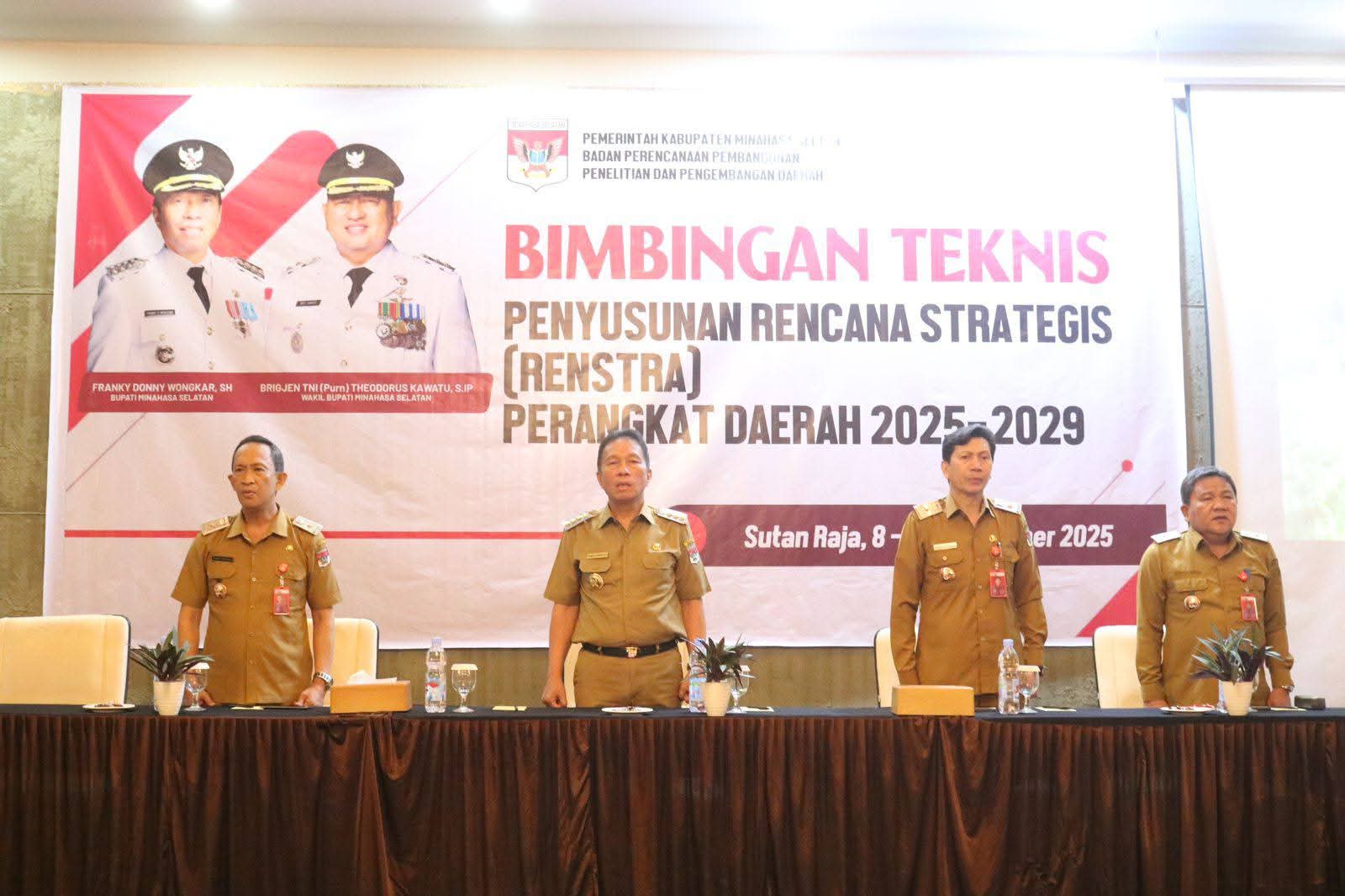 Bupati FDW Buka Bimtek Penyusunan Renstra Perangkat Daerah Tahun 2025-2029