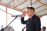 Bupati Mitra Ronald Kandoli Jabat Inspektur Upacara HGN 2025 dan HUT PGRI 80