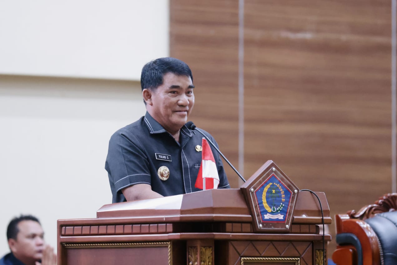 Gubernur Yulius Selvanus Hadiri Paripurna DPRD Sulut, Sampaikan Tiga Ranperda Strategis