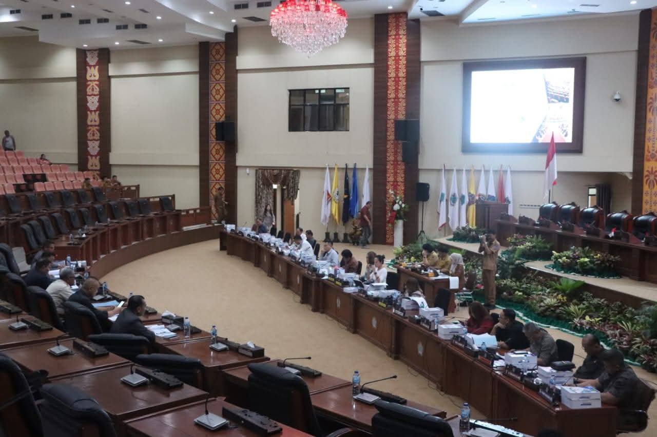 Banggar DPRD dan TAPD Pemprov Sulut Rampungkan Pembahasan Ranperda APBD 2026