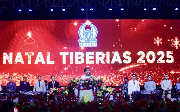 Natal Tiberias 2025, Gubernur Yulius Selvanus Ajak Jemaat Bawa Terang Kristus bagi Sulut