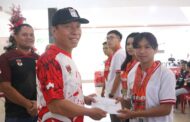 Prestasi Dibalas Apresiasi, KONI Minsel Serahkan Bonus untuk Atlet Porprov XII Sulut