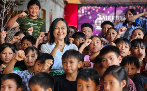Ulang Tahun Tanpa Pesta, Ibu Anik Yulius Selvanus Rayakan Syukur Bersama Anak Panti dan Lansia