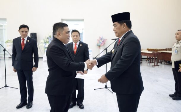 Gubernur Yulius Selvanus Lantik Pejabat Tinggi Pratama, Tegaskan Integritas dan Pengabdian Tanpa Syarat
