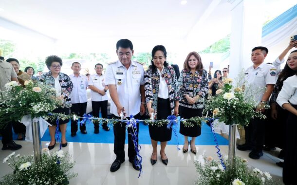 Gubernur Yulius Selvanus Resmikan Kantor dan Galeri Dekranasda, Dorong Ekonomi Kreatif Tembus Pasar Global