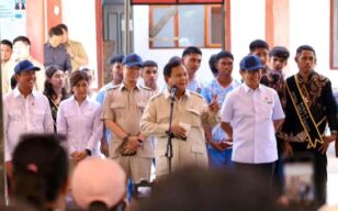 Di Miangas, Prabowo Janjikan Perbaikan Bandara hingga Renovasi Sekolah dan Puskesmas