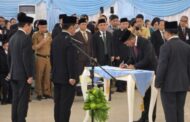 Tahlis Gallang Dilantik Jadi Sekprov, Gubernur Yulius Tekankan Reformasi Birokrasi