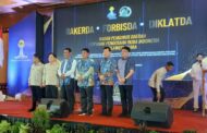 Didampingi Gubernur Yulius Selvanus, Mentan Buka Diklatda dan Forbisda HIPMI