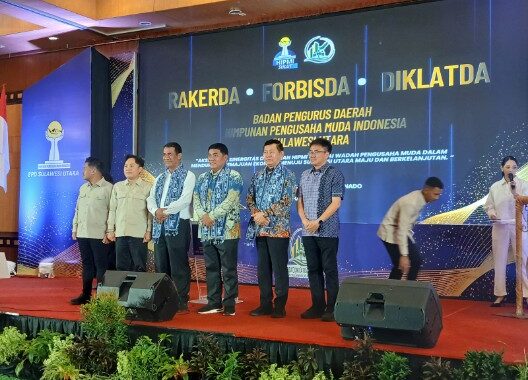 Didampingi Gubernur Yulius Selvanus, Mentan Buka Diklatda dan Forbisda HIPMI