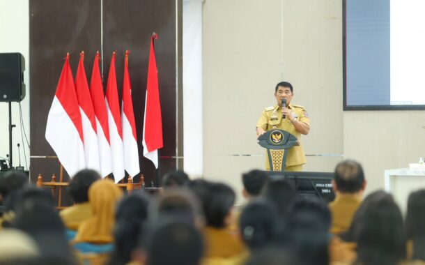 Gubernur Yulius Minta Kepala Sekolah Fokus pada Mutu Pendidikan, Zero Bullying, dan Pencegahan Putus Sekolah