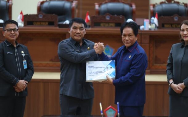 Gubernur Yulius dan DPRD Sulut Sepakati Ranperda APBD 2025, Fokus Perkuat Transparansi dan Fondasi Pembangunan 2027
