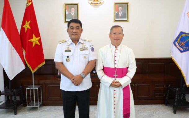 Gubernur YSK dan Uskup Manado Perkuat Sinergi Pendidikan dan Toleransi di Sulawesi Utara