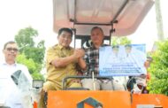 Gubernur Yulius Salurkan Alsintan dan 43 Ton Benih Jagung untuk Minahasa, Dorong Modernisasi Pertanian