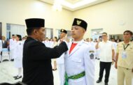 Gubernur Yulius Kukuhkan Paskibraka Sulut 2026, Tekankan Disiplin dan Kekompakan
