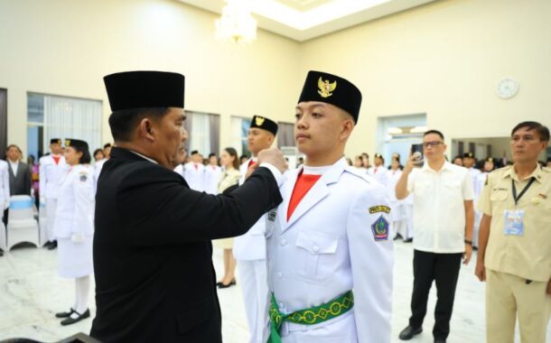 Gubernur Yulius Kukuhkan Paskibraka Sulut 2026, Tekankan Disiplin dan Kekompakan